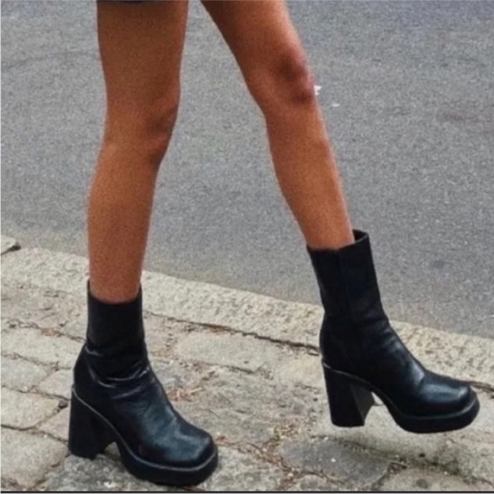 Steve Madden Fantsie Boots in black